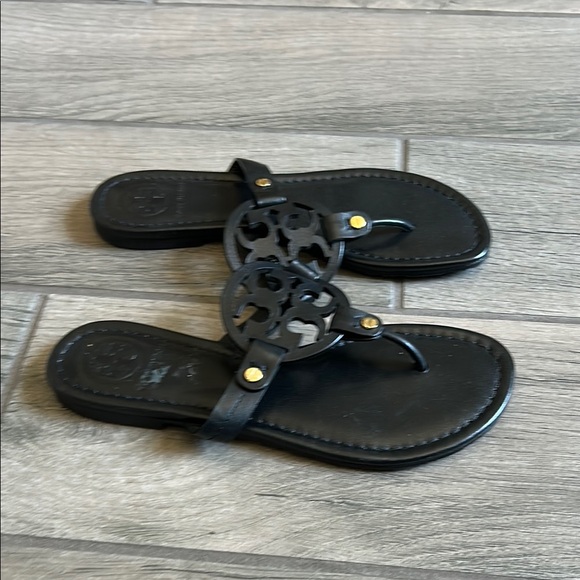 Tory Burch Black Thong Sandals with Logo - Picture 5 of 9